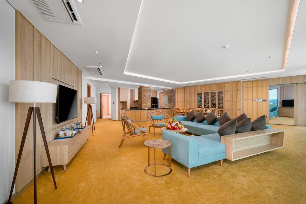 Sala Grand Tuyhoa Hotel Tuy Hoa Exteriér fotografie